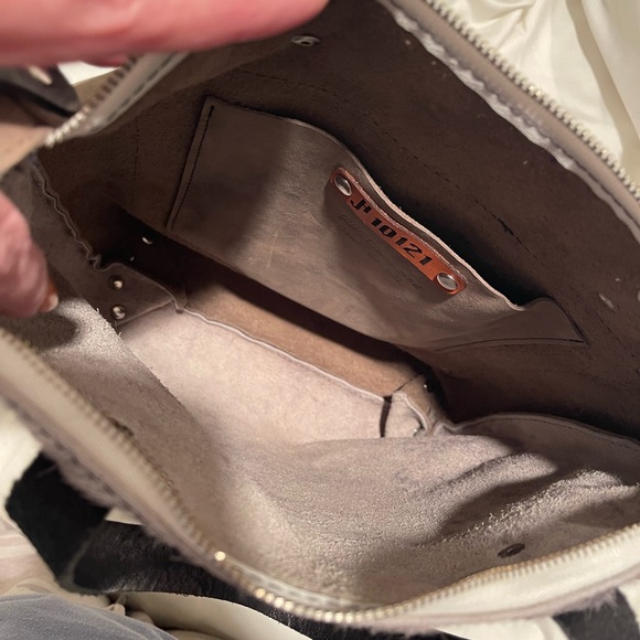 Jill’s Homestead- Midwestern Tote - Picture 5 of 6